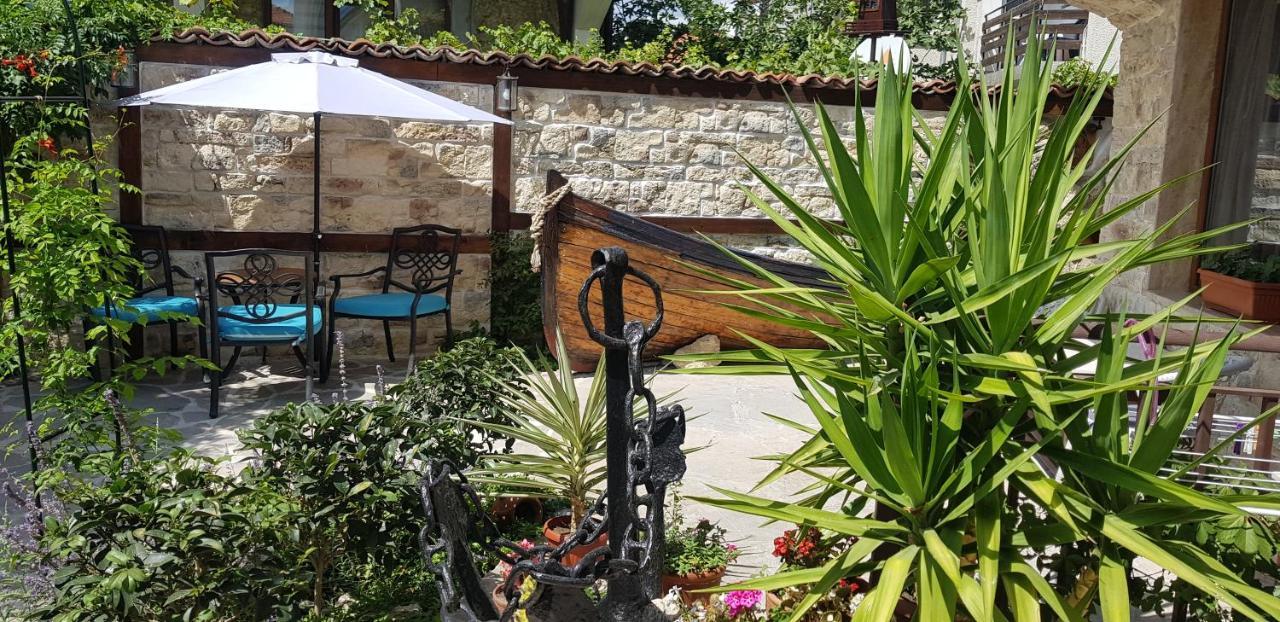 Kirios Hotel Nesebar Exterior foto