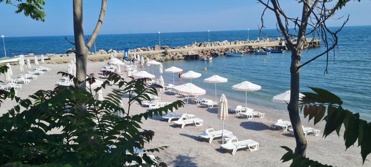 Kirios Hotel Nesebar Exterior foto