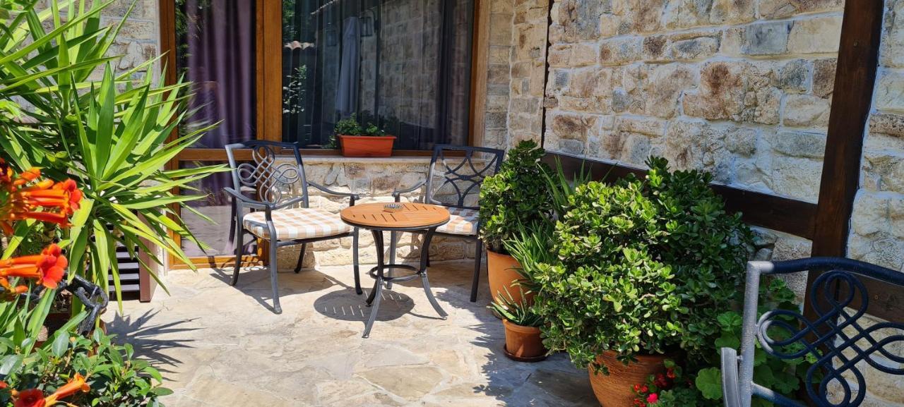 Kirios Hotel Nesebar Exterior foto