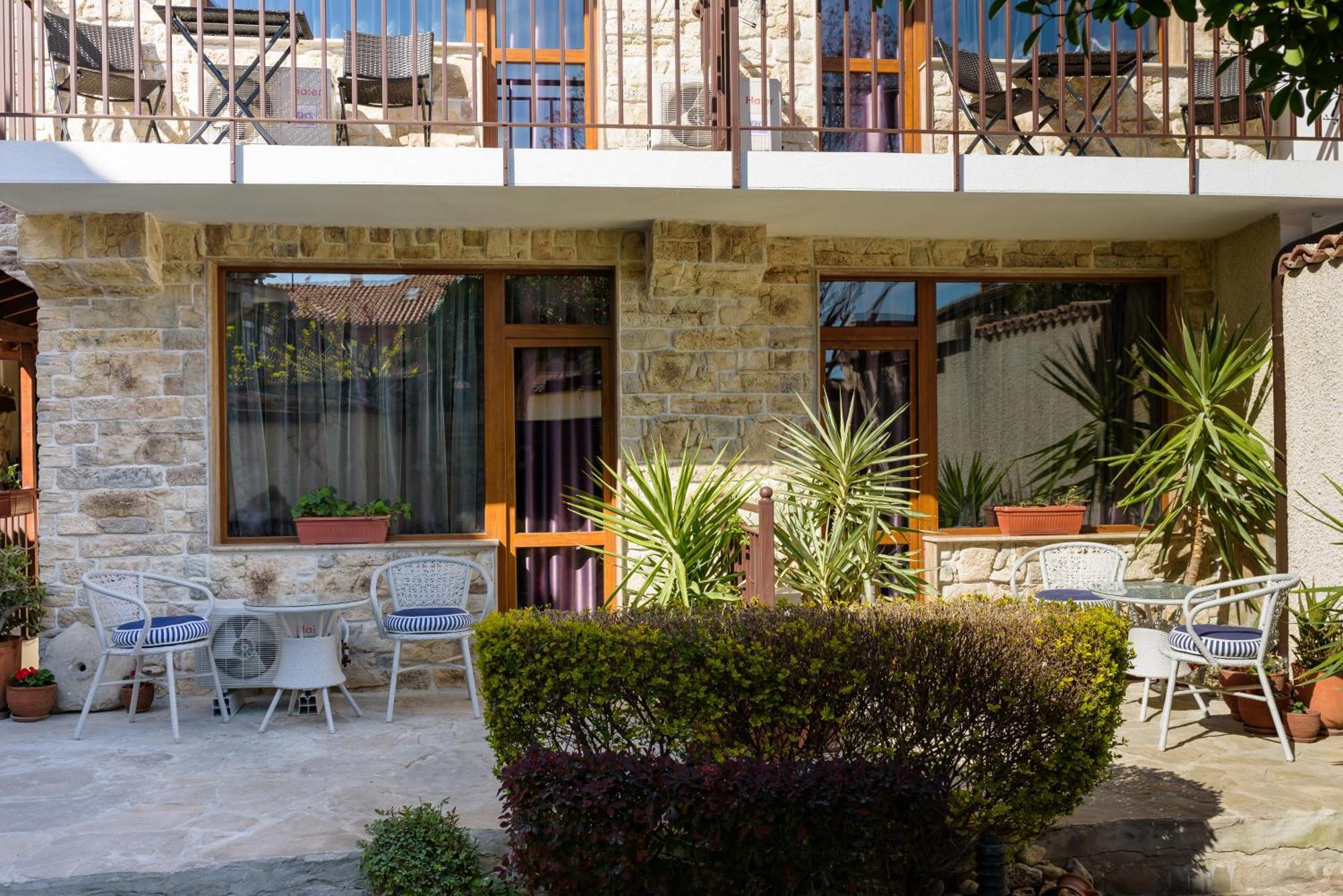 Kirios Hotel Nesebar Exterior foto